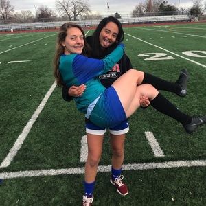 Meet your Posher, Estelle